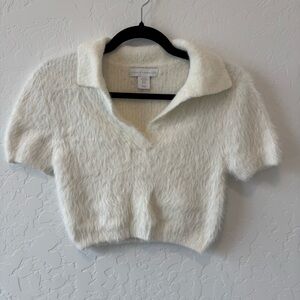 House of Harlow 1960 White Cropped Fuzzy Short Sleeve Sweater